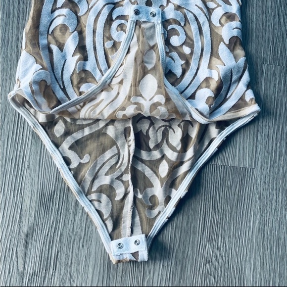 Seductions  by Syrens bodysuit - Picture 2 of 9